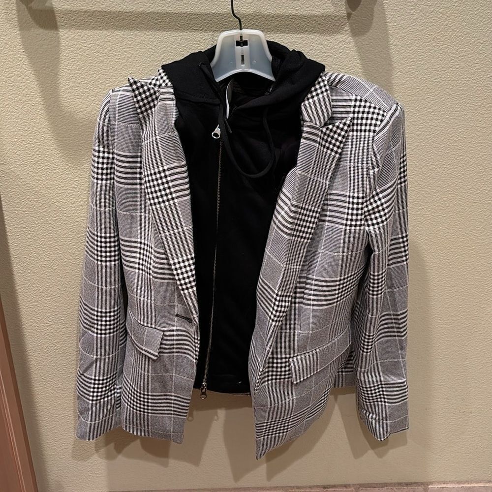NWT Evereve woman's black and gray plaid zip up jacket blazer - Picture 2 of 10